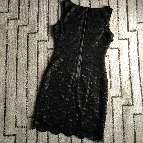 Guess sleeveless dress - Picture 7 of 9